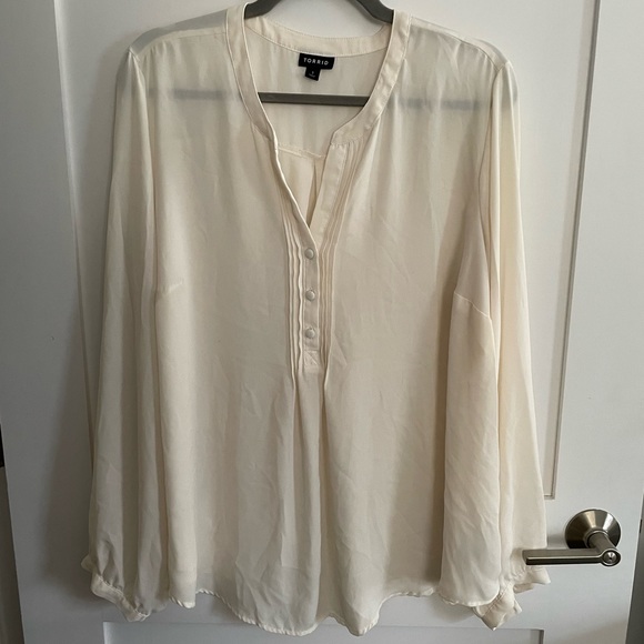 torrid Tops - Torrid White Long Sleeve Blouse